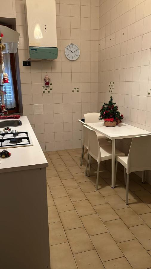 דירות סלרנו Little House מראה חיצוני תמונה